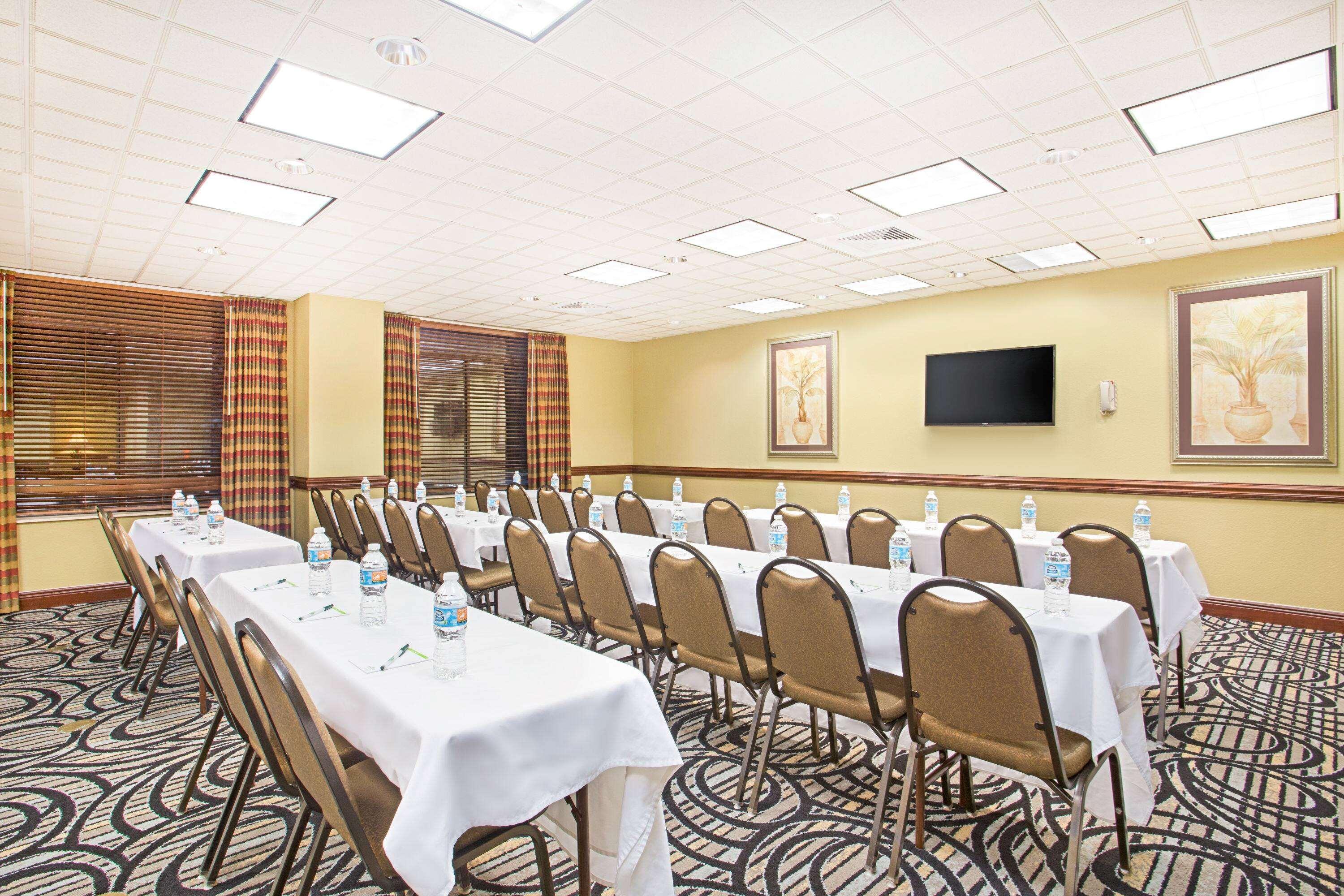Express & - - I-65 By Ihg 3* Mobile