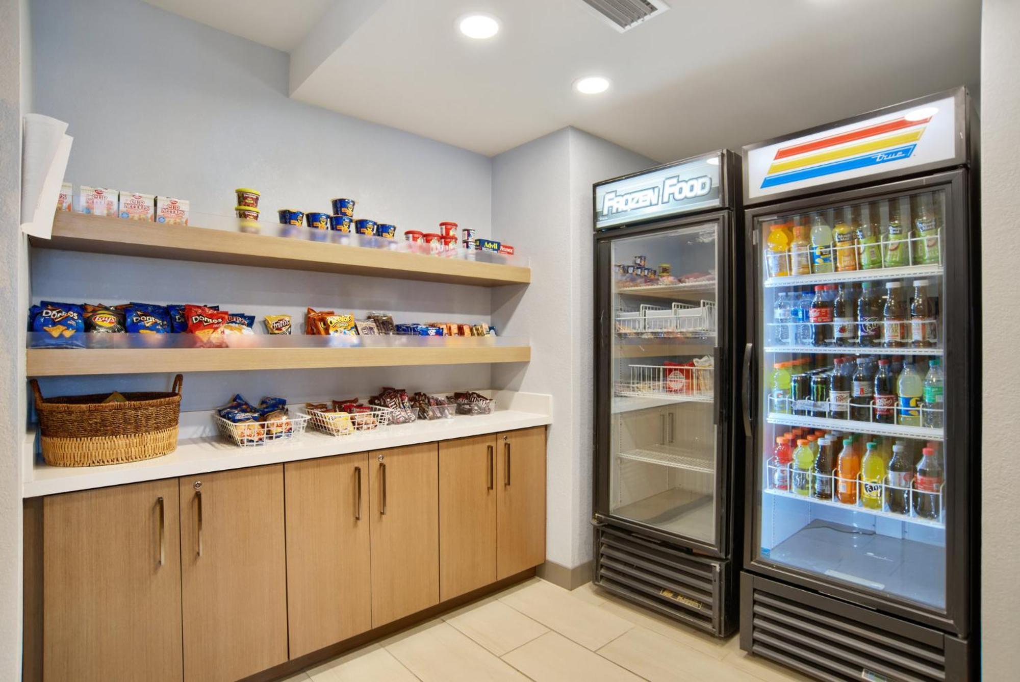 Express & - - I-65 By Ihg 3* Mobile